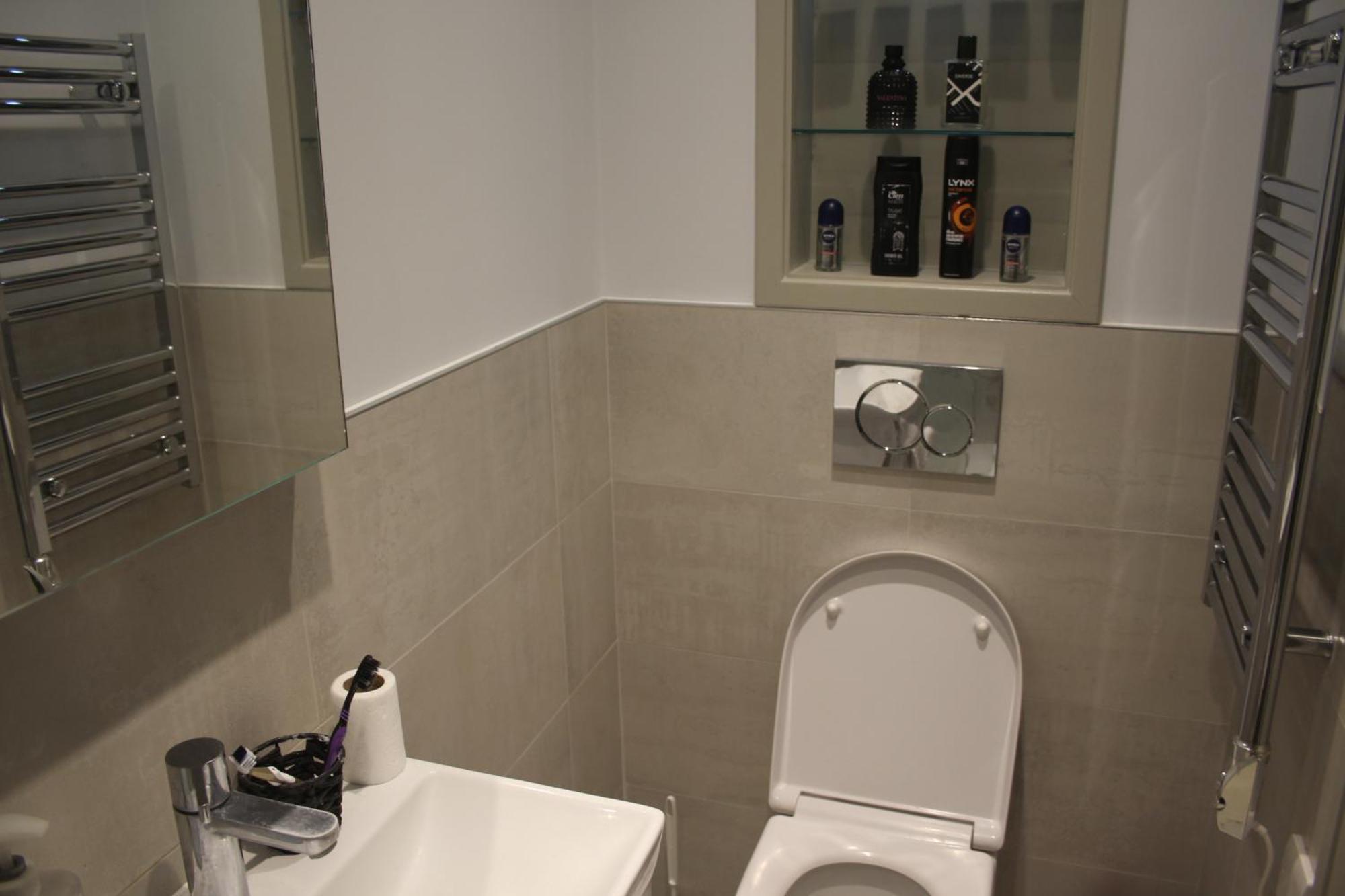 Appartement Entire Flat Near Bridge